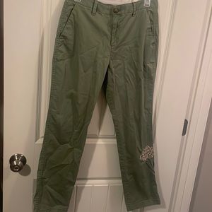 Gap Capri pants olive green pink floral